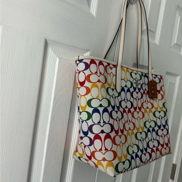 Rainbow Coach Tote Authentic - Picture 5 of 8